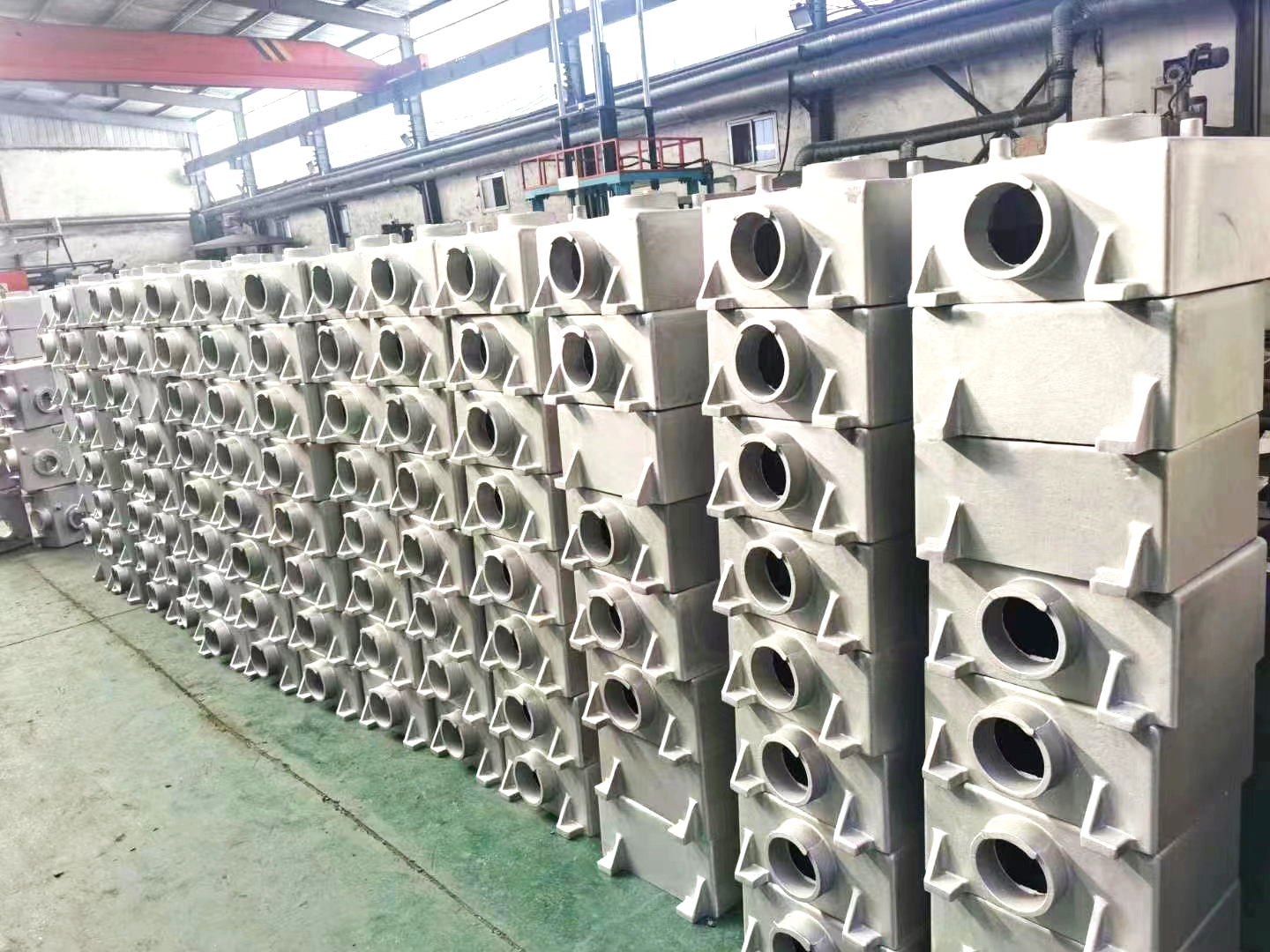 Low pressure cast aluminum product display